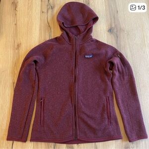 Patagonia Burgundy Maroon Hooded Jacket Women’s size Medium.